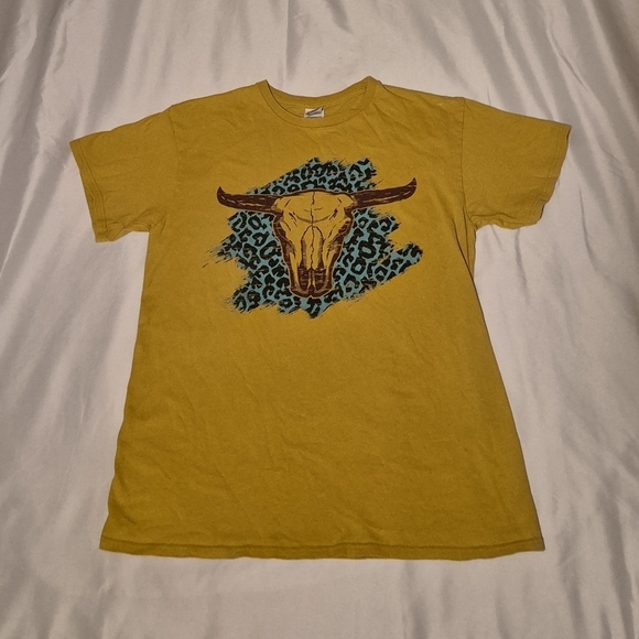 Delta Tops - Delta Pro Weight Mustard Yellow Women's Cow Graphic Tee Size Medium